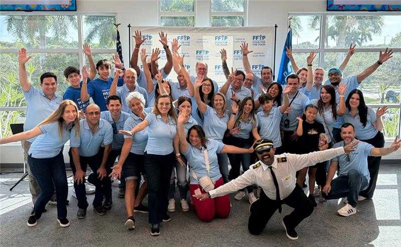 The Amerijet team joined forces with Food For The Poor.