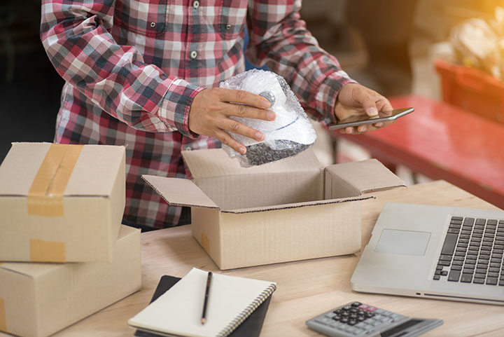 6 Easy Ways to Manage Small Package Shipping Costs